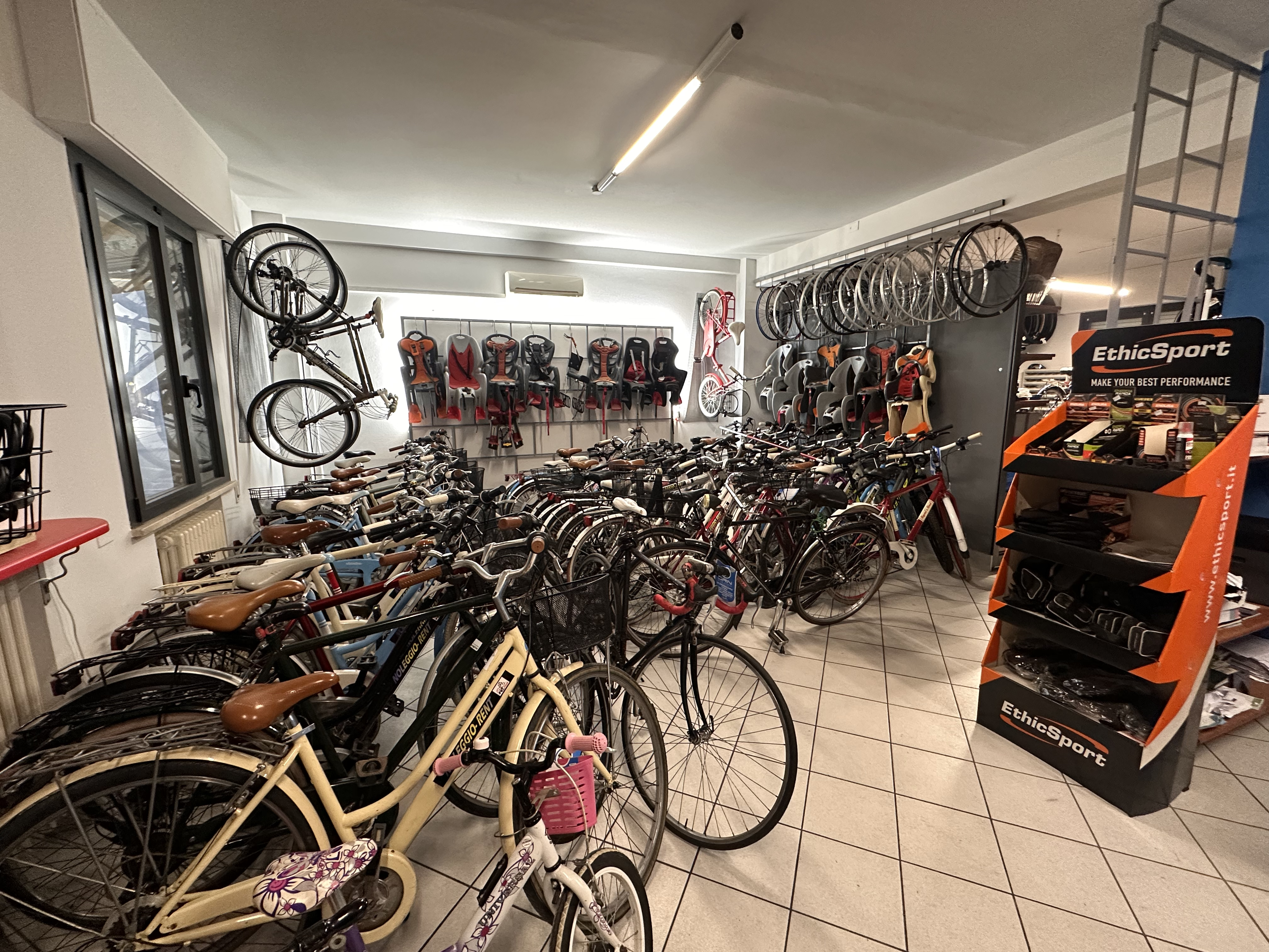 Noleggio E-bike e Mtb Pesaro